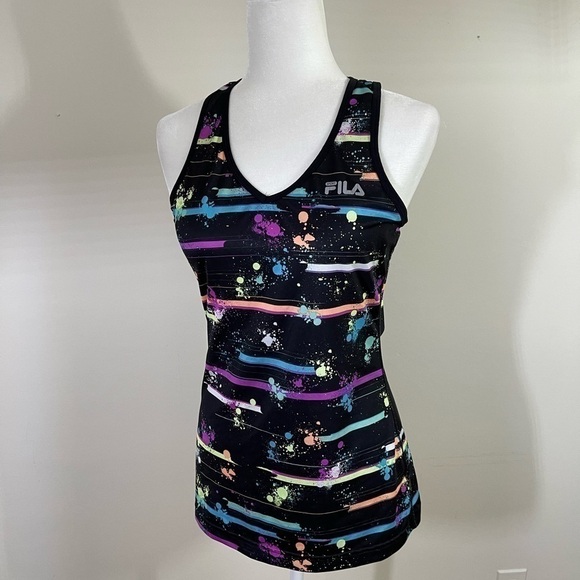Fila  athleisure top sz med black with an abstract print fitted - Picture 1 of 9
